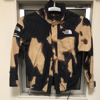 Supreme x The North Face Bleached Denim Print Mountain Jacket "Black"