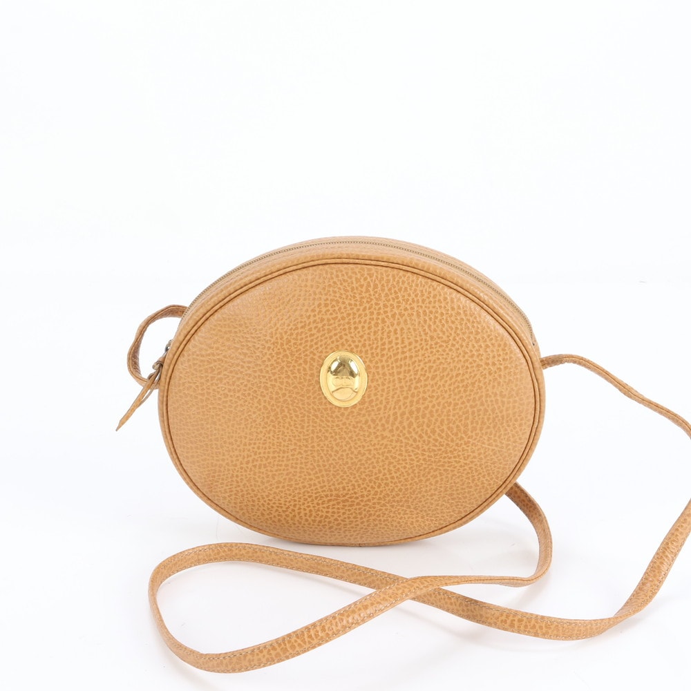 ■新品同様 クリスチャンディオール CD ロゴ クロスボディ