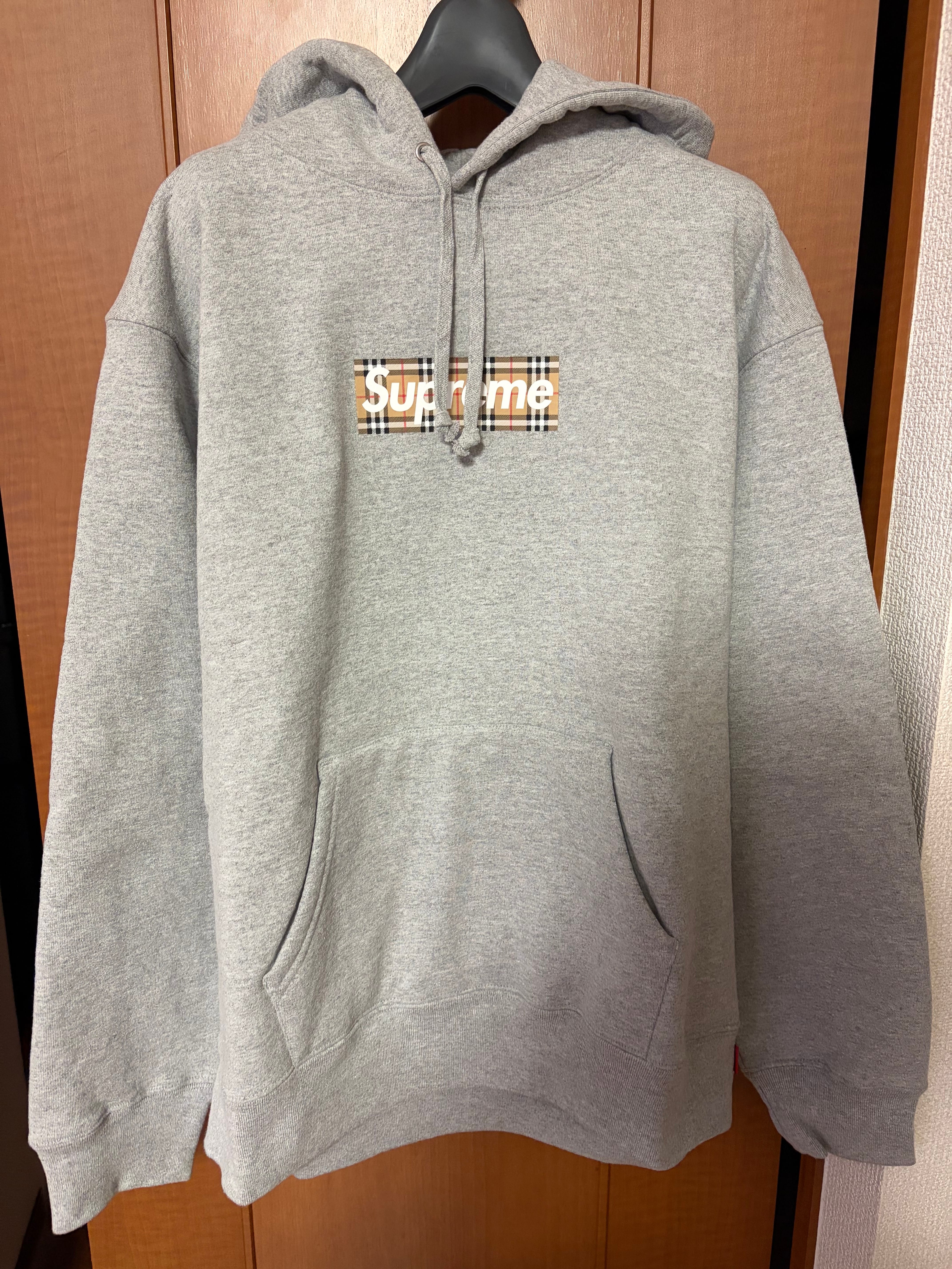 シュプリーム バーバリー ボックス ロゴ フーディー スウェットシャツ