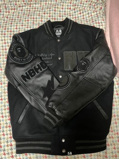 A BATHING APE x NEIGHBORHOOD Varsity Jacket Numbering Exclusive "Black"