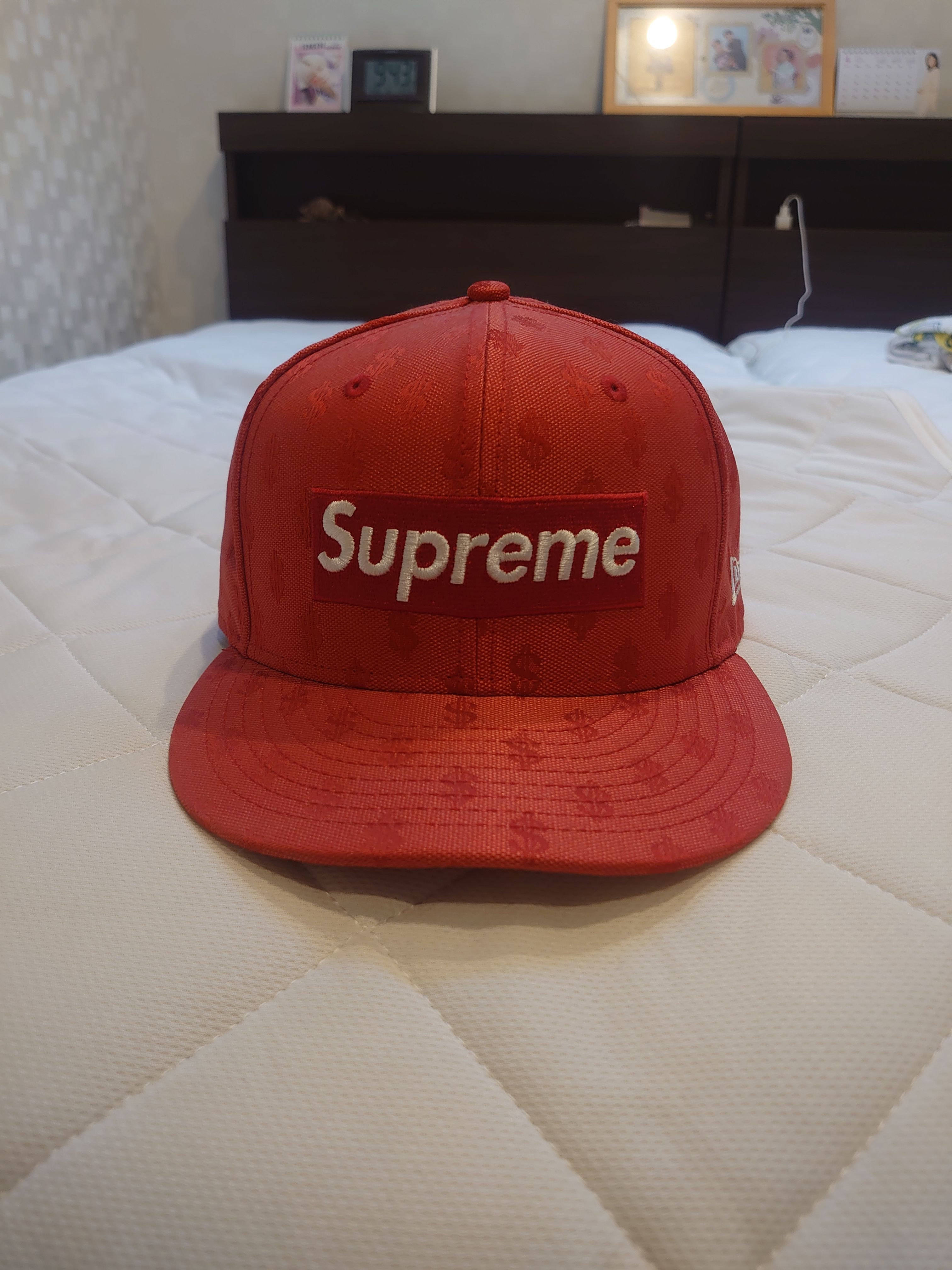 Supreme Monogram Box Logo New Era "Red"