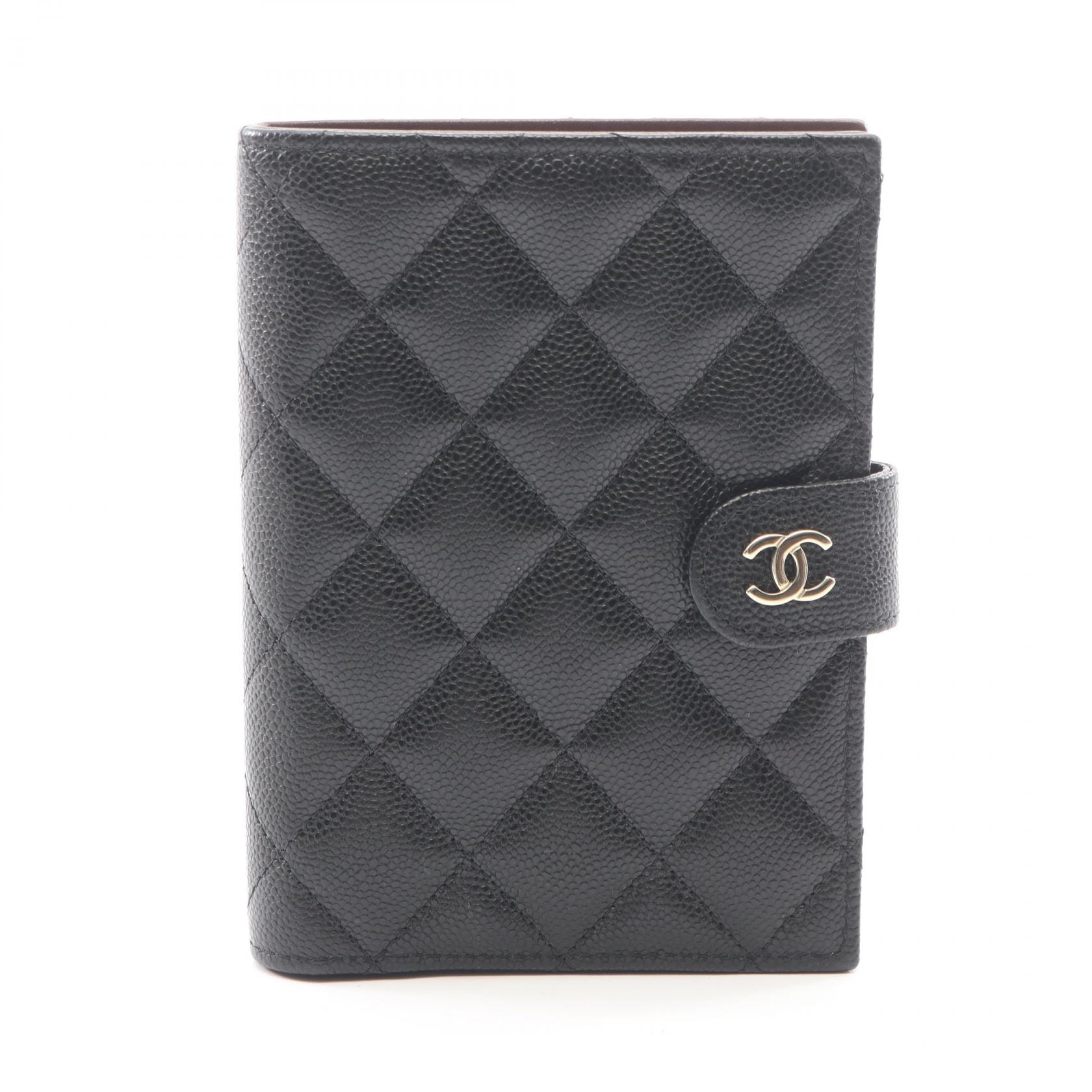 シャネル CHANEL マトラッセ パスポートケース カードケース アクセサリー キャビアスキン(グレインドカーフ) レディース ブラック系 AP3791 【中古】