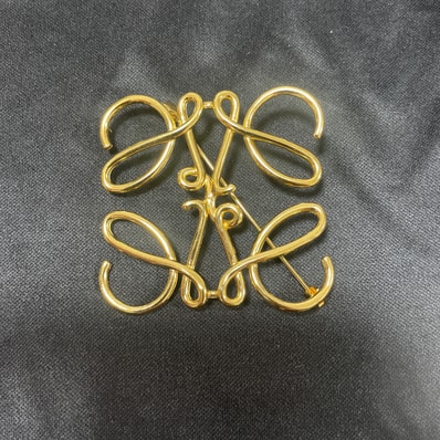 LOEWE Anagram Brooch Metal "Gold"