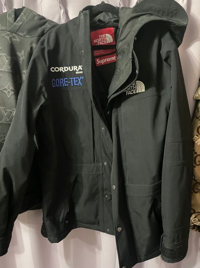 Supreme x The North Face Expedition Jacket "Black"