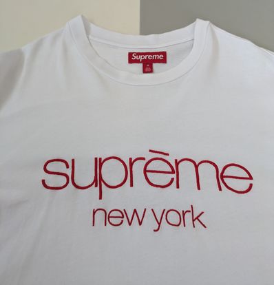 Supreme Classic Logo S/S Top "White"