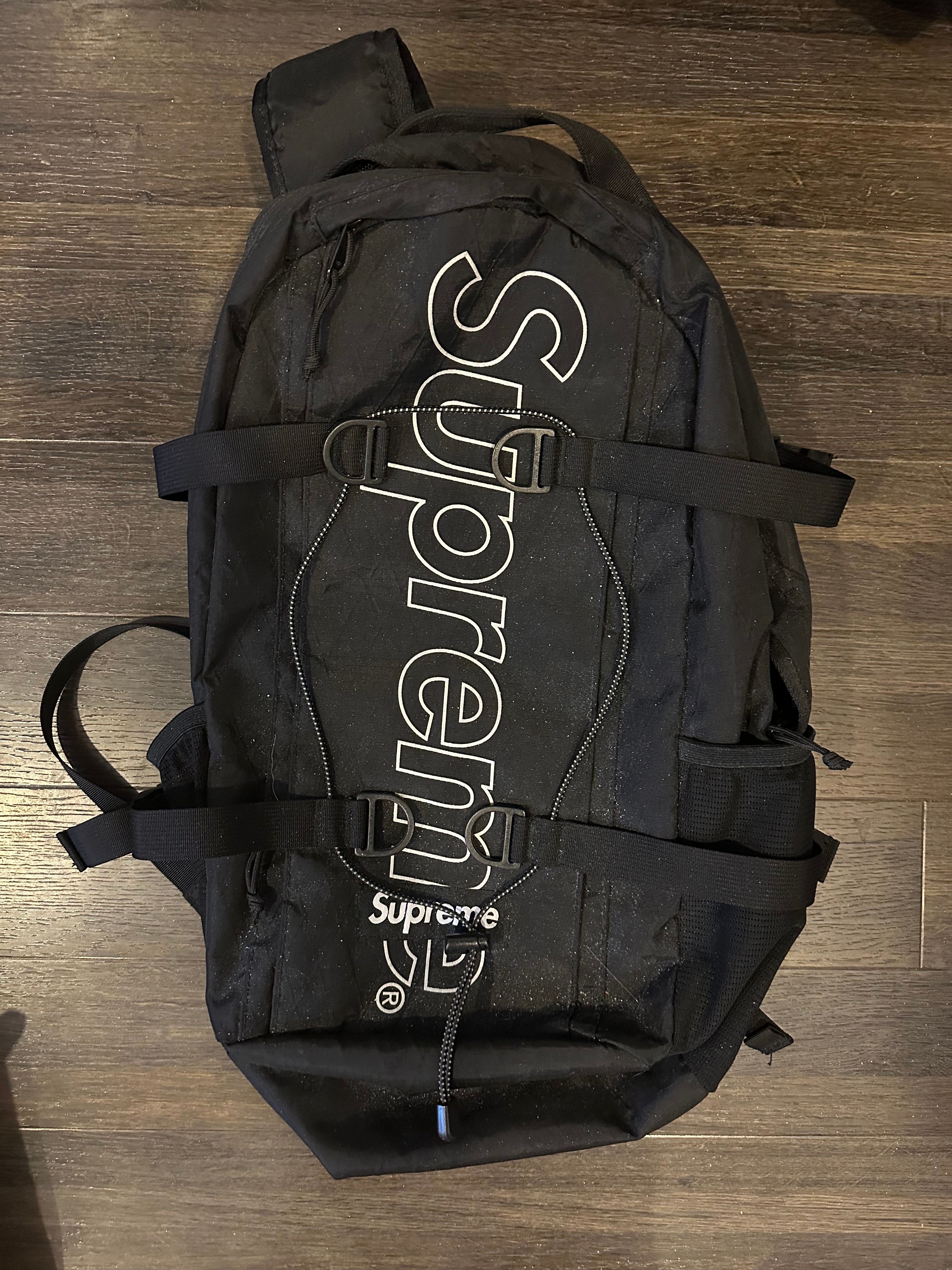 Supreme 18FW Backpack "Black"