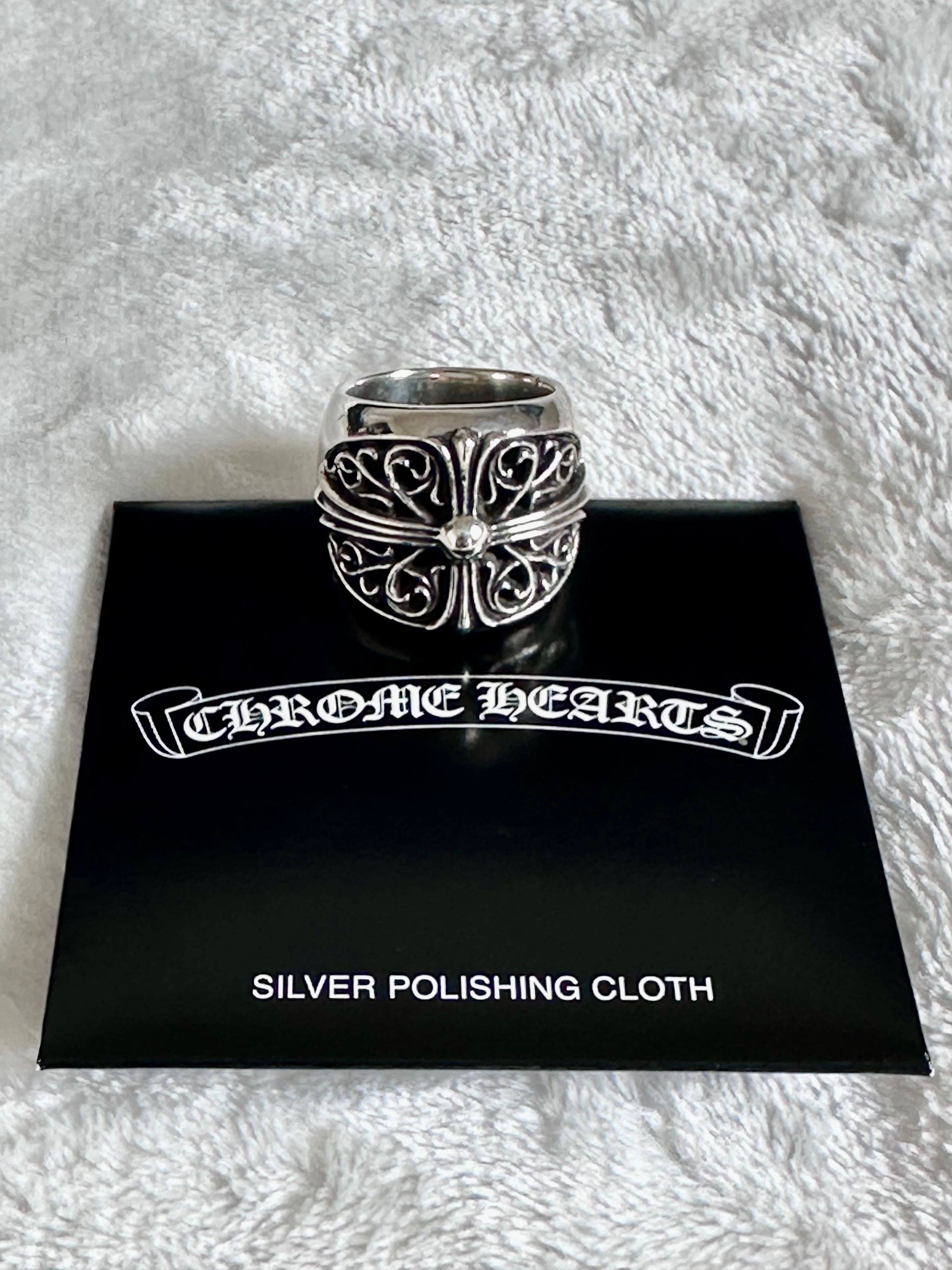 Chrome Hearts Classic Oval Cross Ring "Silver"