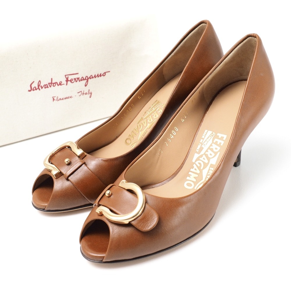 ■美品■Salvatore Ferragamo サルヴァトーレフェラガモ パンプス サイズ4 1/2 C ガンチーニ オープントゥ ブランド古着【中古】20260417/RA8347