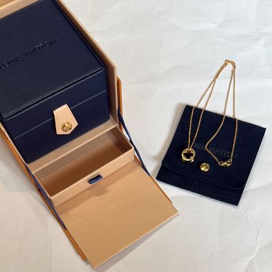 Louis Vuitton Pendentif Empreinte Necklace 18K "Pink Gold"