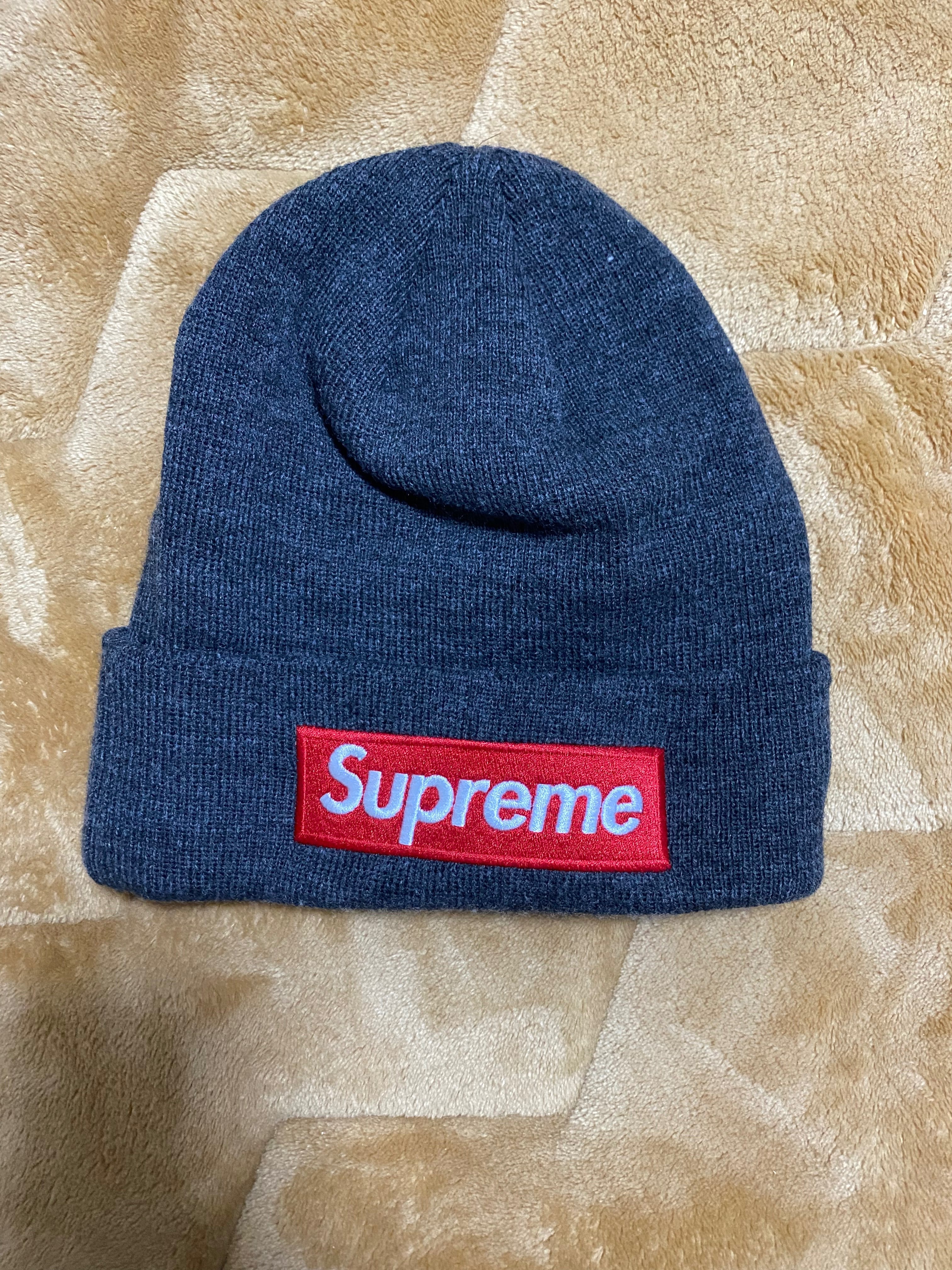 Supreme New Era® Box Logo Beanie "Charcoal" (21FW)