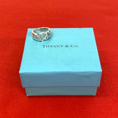 TIFFANY&Co. ティファニー ラビングハート リング シルバー925 リング・指輪 11号 シルバー
36503