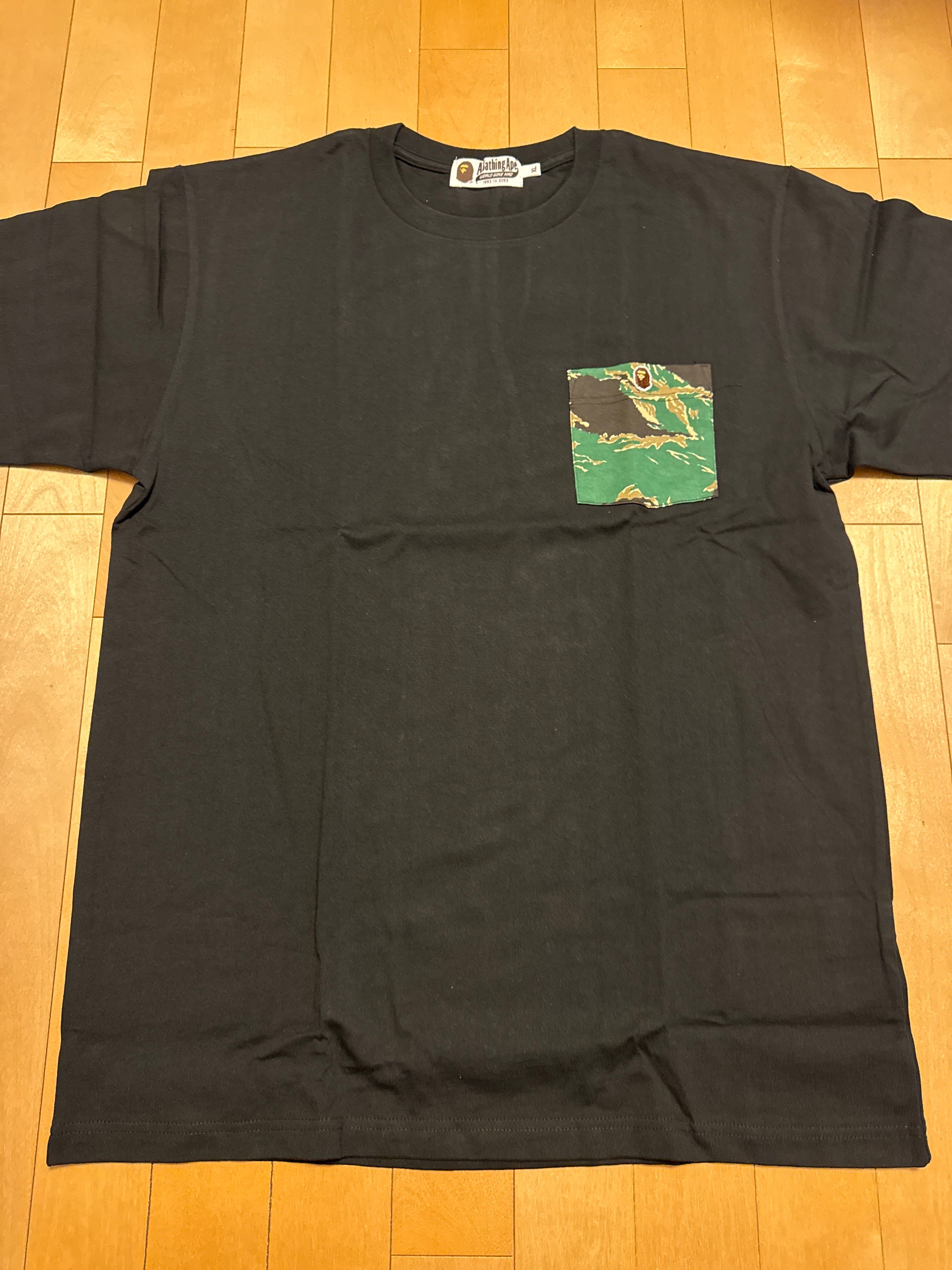 a bathing ape Tシャツ