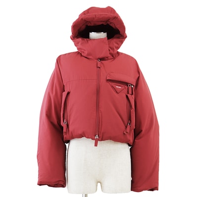 PRADA プラダ ダウンジャケット サイズ 36 レディース クロップド トライアングルロゴ コットン100% ショートレングス 短丈 アウター タグ付属 レッド 赤 2021年製 ルーマニア製