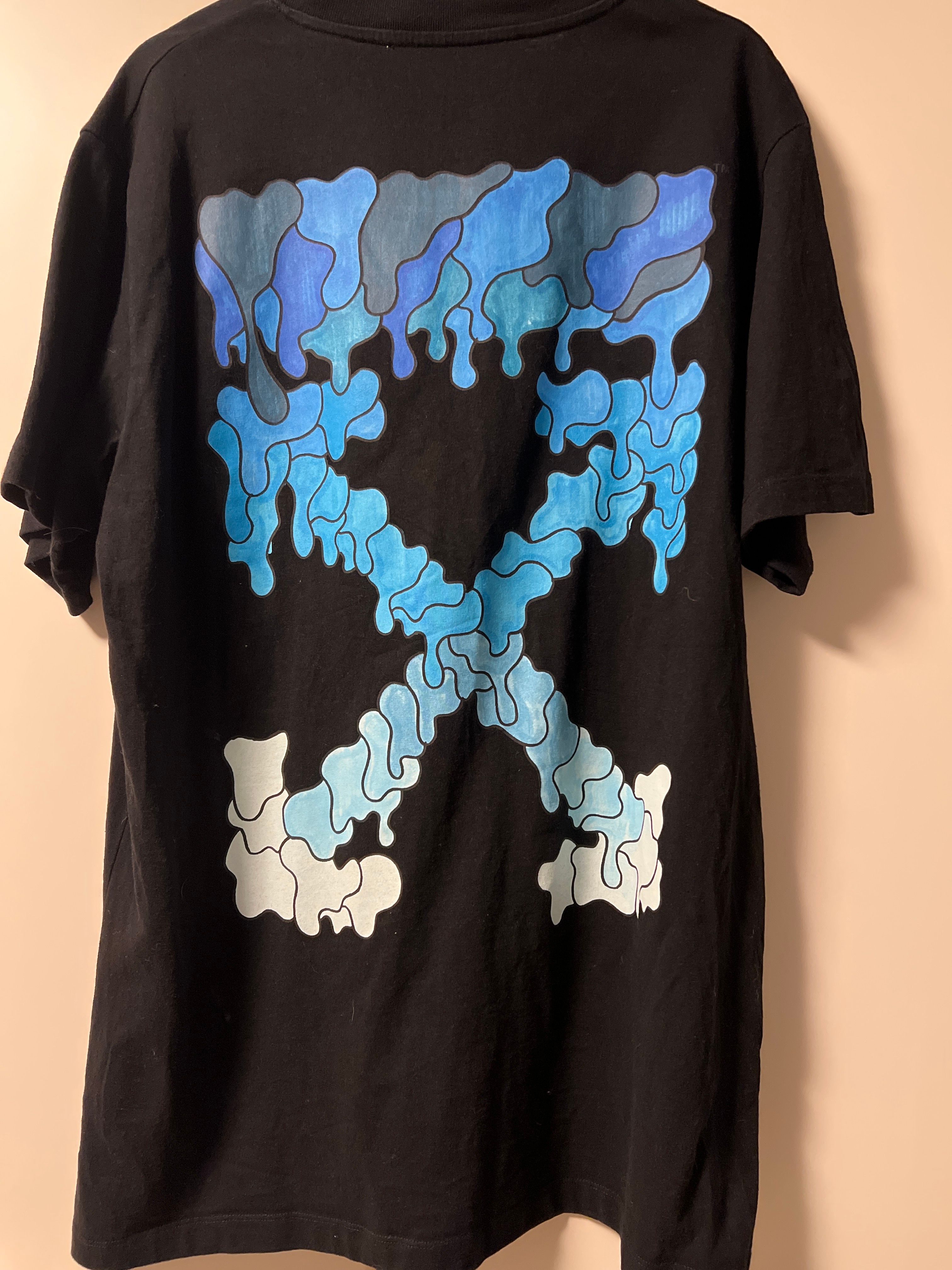 オフホワイト アローTシャツ