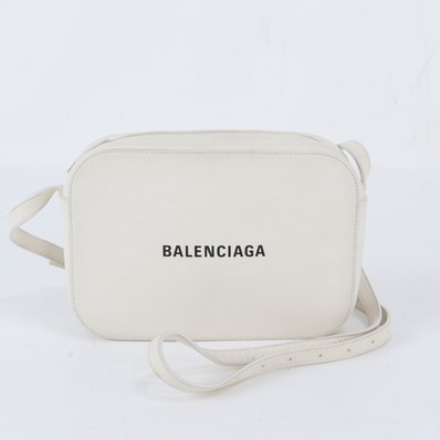 ■極美品 バレンシアガ エブリデイ カメラバッグショルダーバッグ