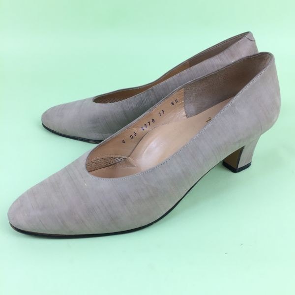 90s/Vintage/日本製★バーバリーBurberrys★ 23.0E/パンプス/本革/ベージュ/レディース シューズ管NO.◆TZA-281