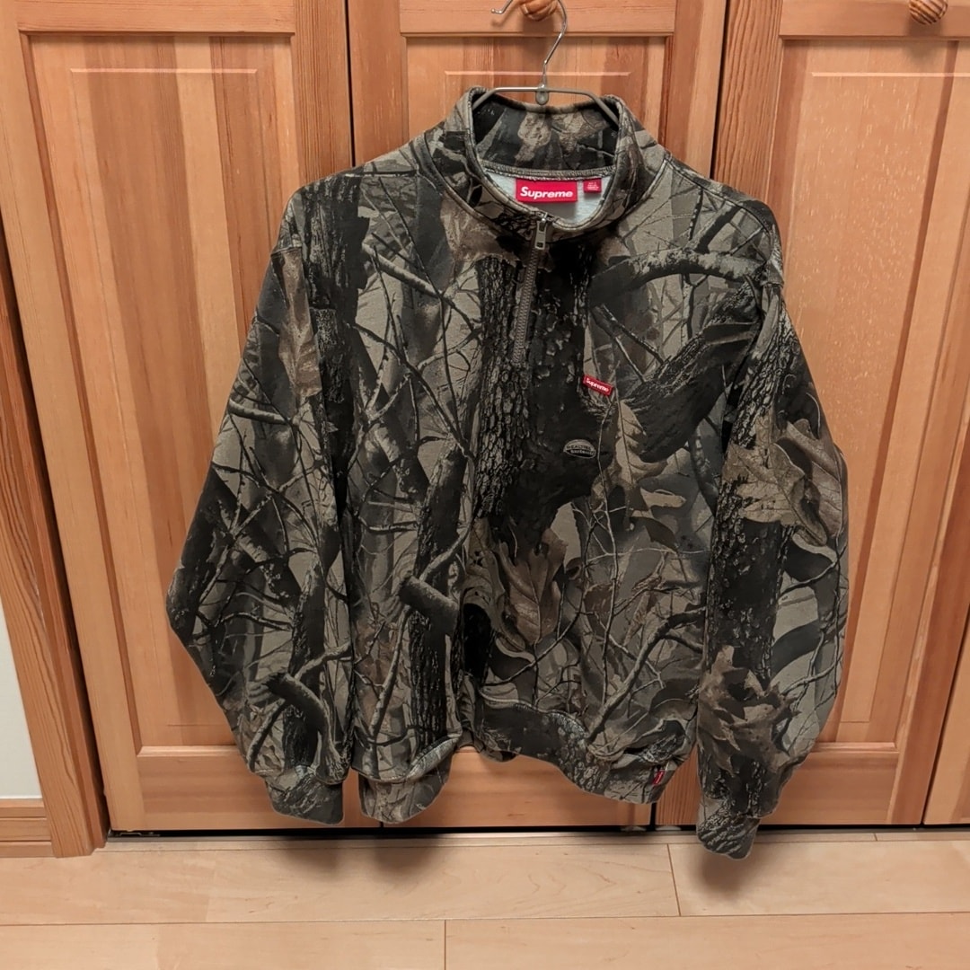 Supreme Small Box Half Zip Pullover  (25SS)"Realtree Hardwoods"