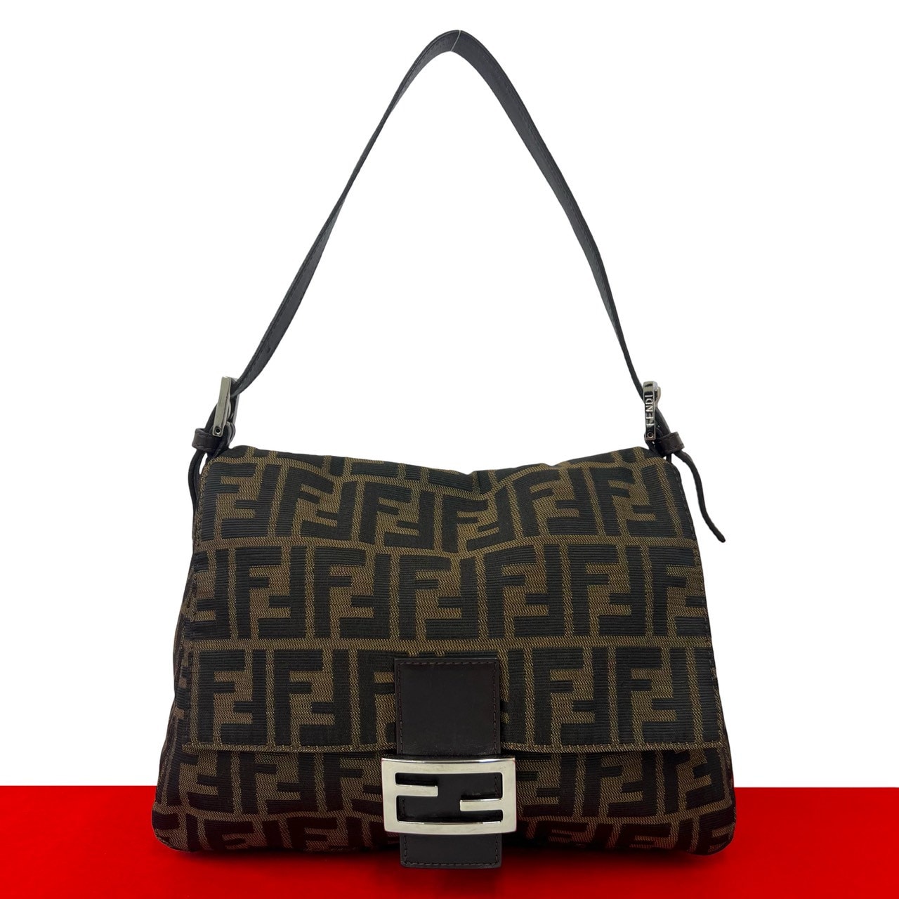 FENDI フェンディ マンマバケット ズッカ FF ロゴ 金具 キャンバス レザー ショルダーバッグ ブラウン
 37128