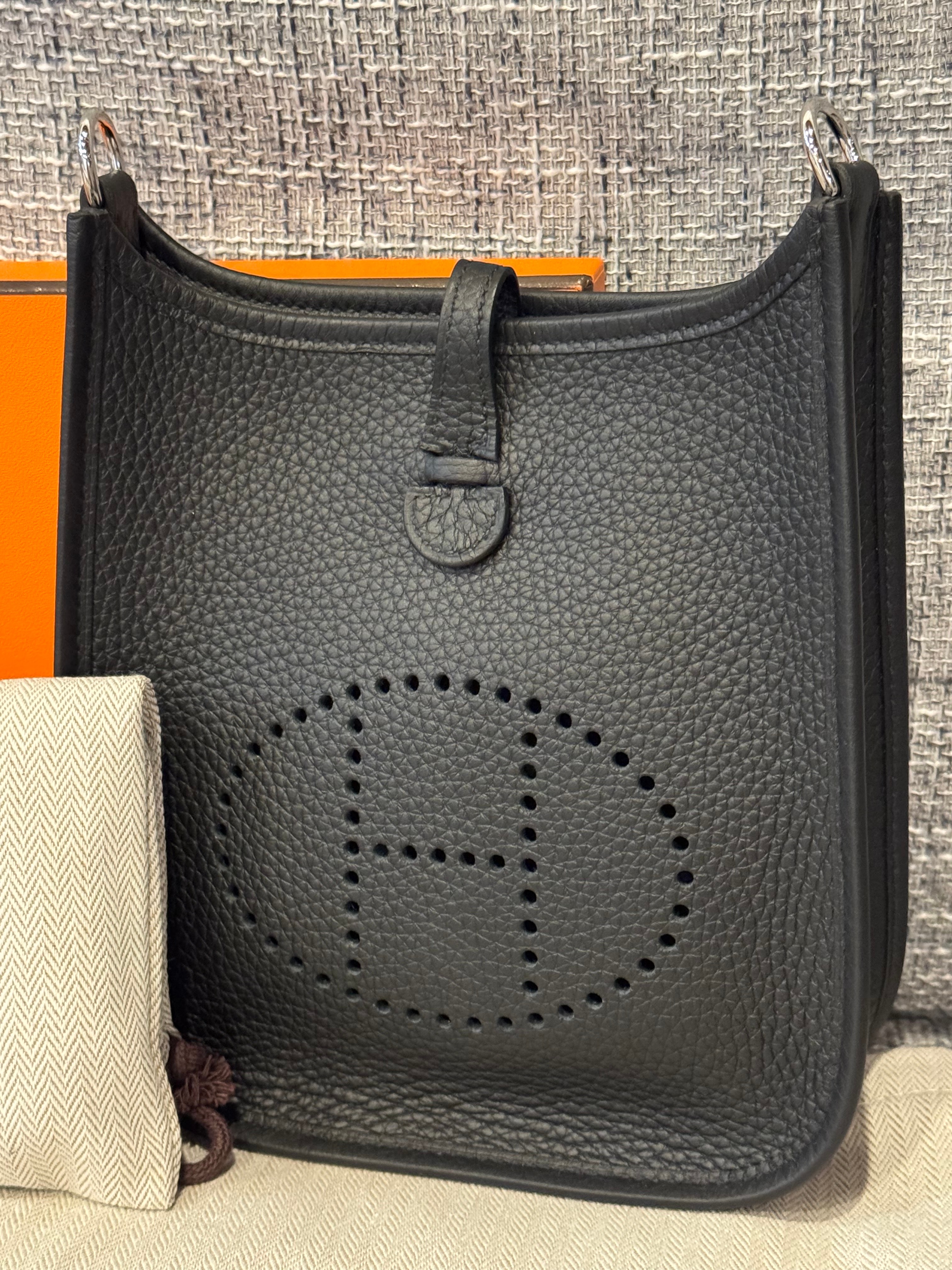 新品未使用 エルメス エブリン16 TPM 黒 ノワール シルバー金具 ミニエブリン HERMES