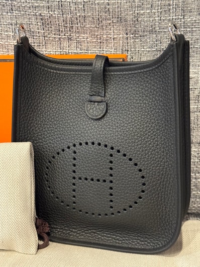 新品未使用 エルメス エブリン16 TPM 黒 ノワール シルバー金具 ミニエブリン HERMES