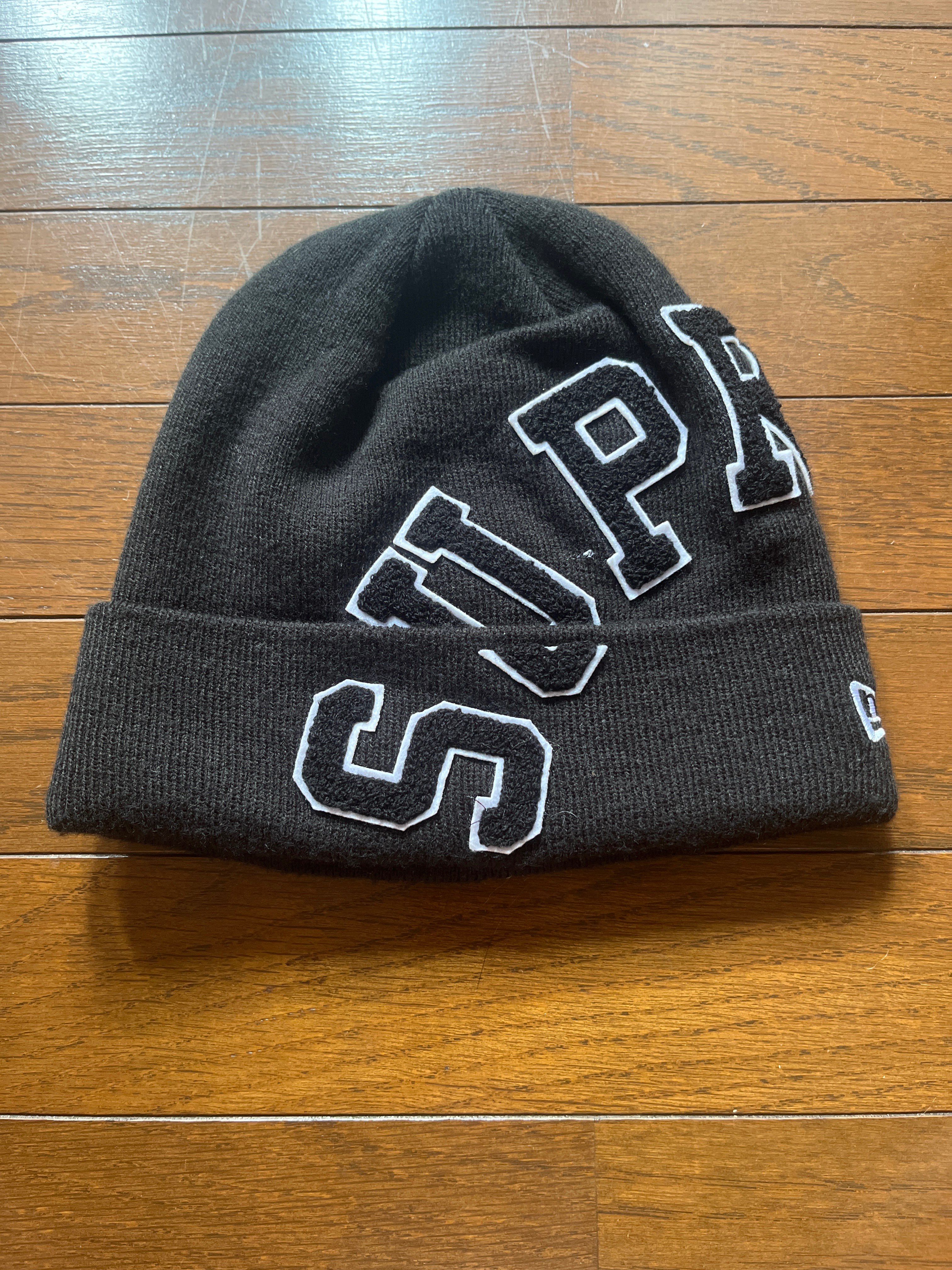 Supreme Reflective Big Logo Beanie "Black"