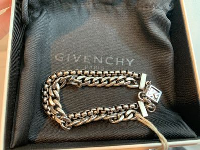新品❗️Givenchy チェーンブレスレット