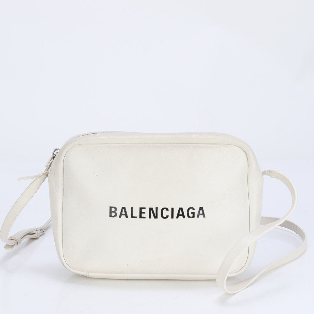 バレンシアガ レザー エブリデイ カメラバッグ 489812 BALENCIAGA】バレンシアガ『エブリデイ カメラバッグ S』489812