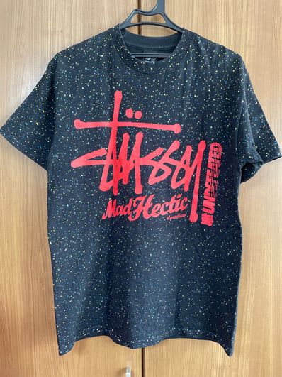 UNDEFEATED×STUSSY×MadHectic tee