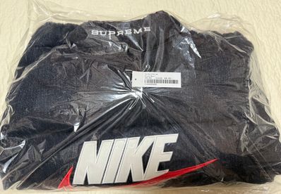 Supreme x Nike Denim Puffer Vest "Black"