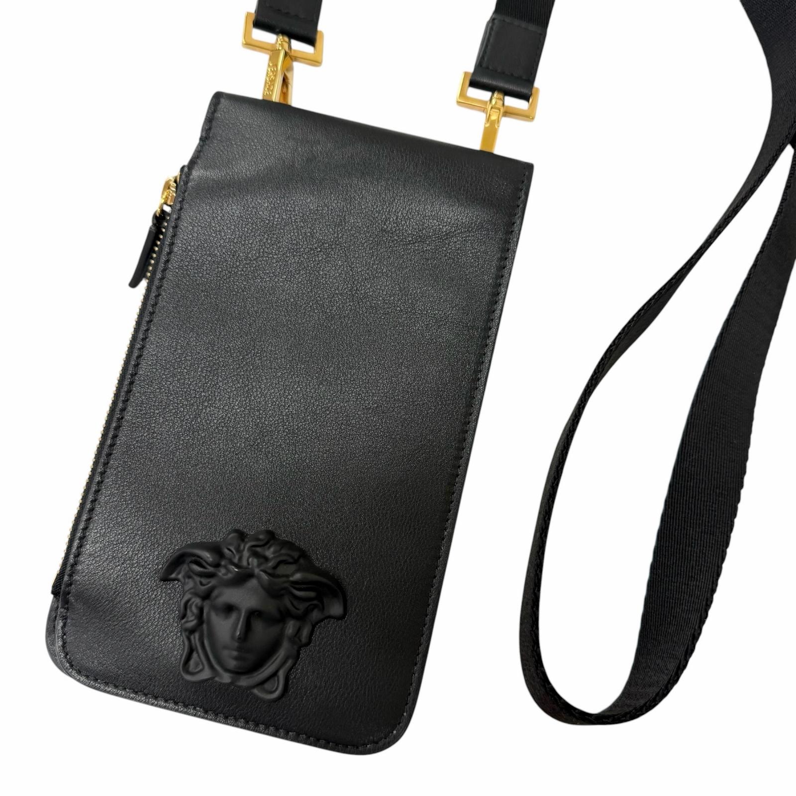極美品 ヴェルサーチ ネックウォレット ブラック メンズ
