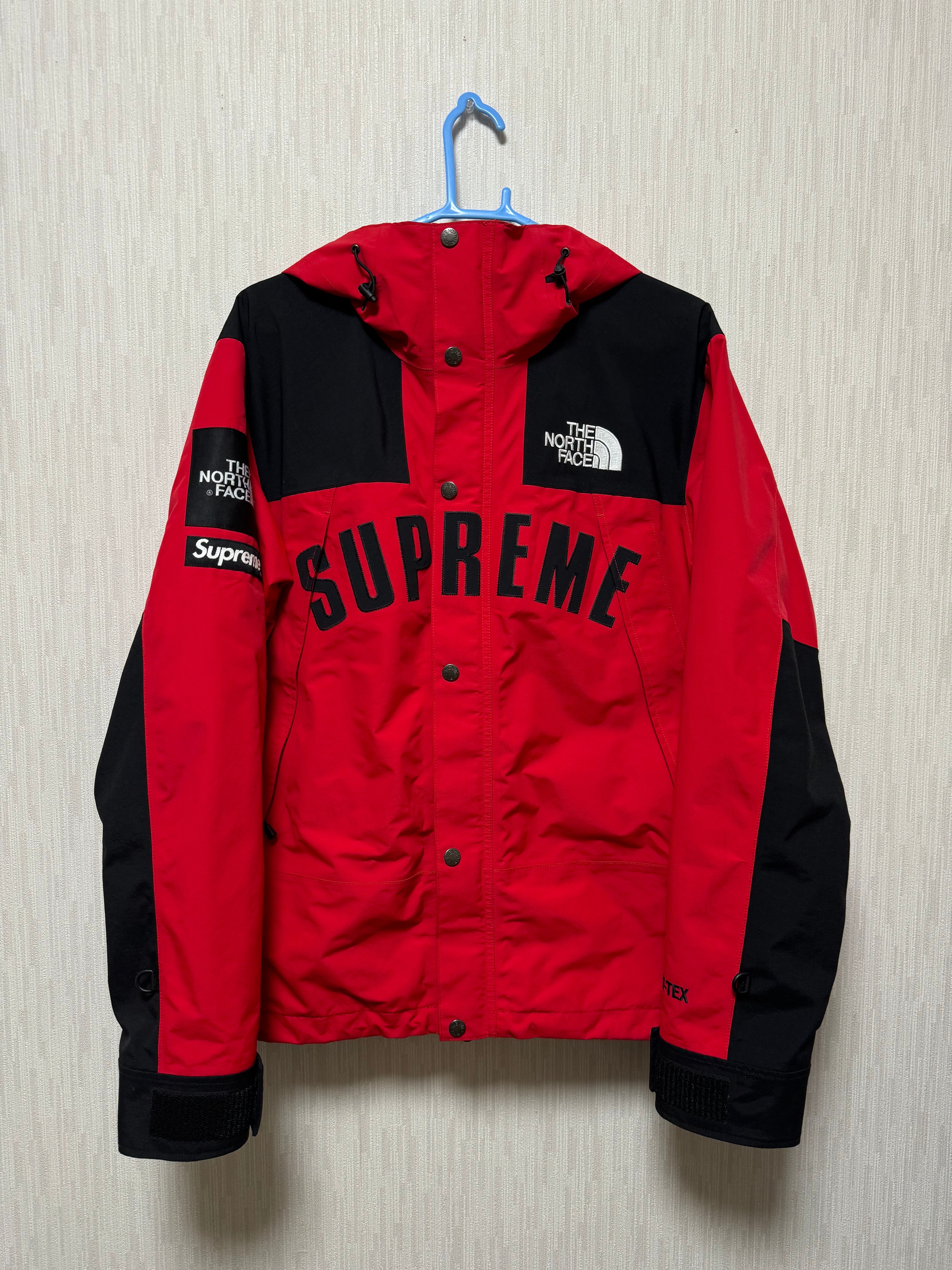 Supreme x The North Face Arc Logo Mountain Parka "Red"