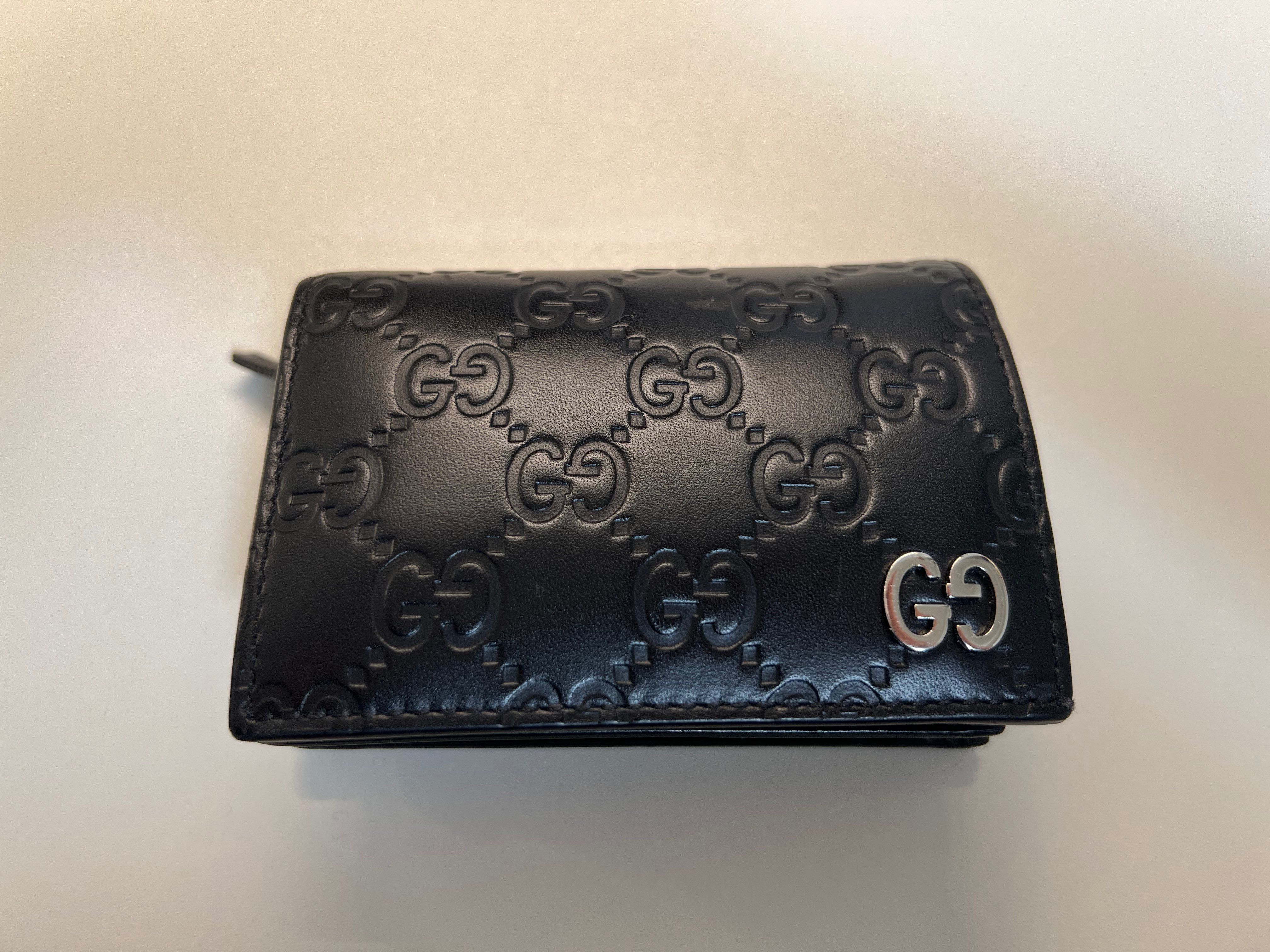 GUCCI Signature Leather Compact Wallet "Black"