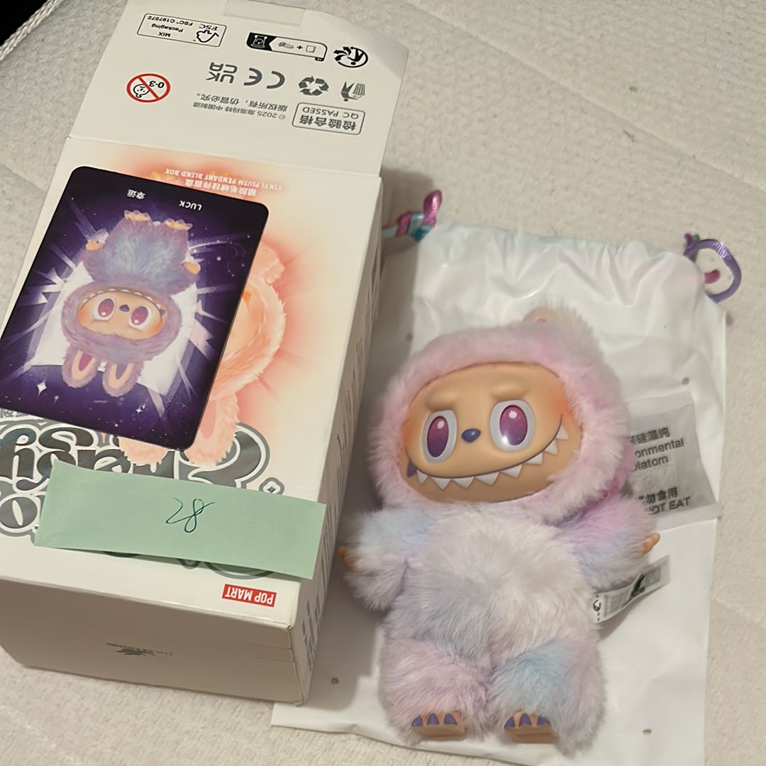 POP MART THE MONSTERS (LABUBU) Big into Energy Series Plush Pendant LUCK