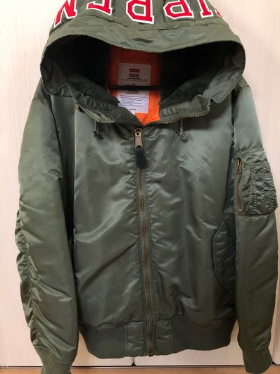Supreme Hooded MA-1 "Olive"