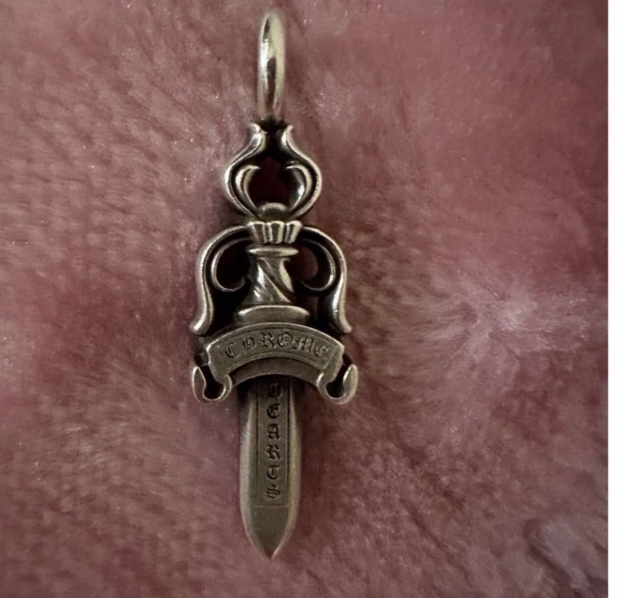 Chrome Hearts Double Dogger Pendant "Silver"