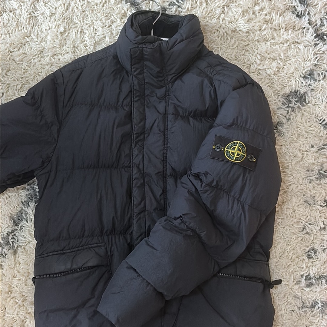 stone islandダウンジャケット