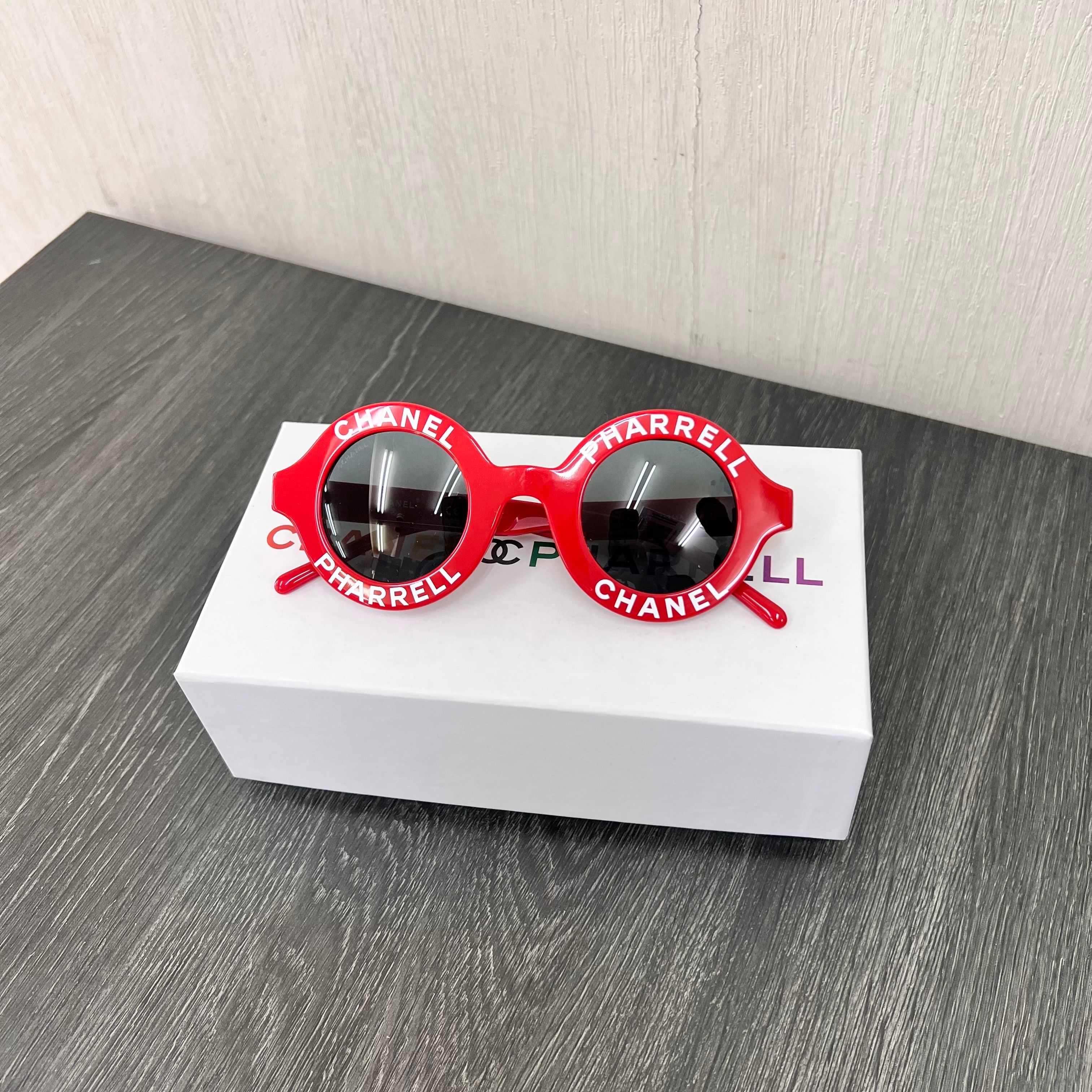 シャネル ラウンドロゴサングラス カプセルコレクション