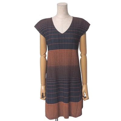 PLEATS PLEASE ISSEY MIYAKE プリーツプリーズ イッセイミヤケ ワンピース サイズ3 プリーツ Vネック プルオーバー ボーダー【おすすめ】 ブランド古着【中古】20250513/RA4782