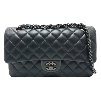 シャネル CHANEL マトラッセ25 ソーブラック A01112 カバン Wフラップ Wチェーン 斜め掛け 肩掛け ショルダーバッグ ラムスキン ブラック 新品同様