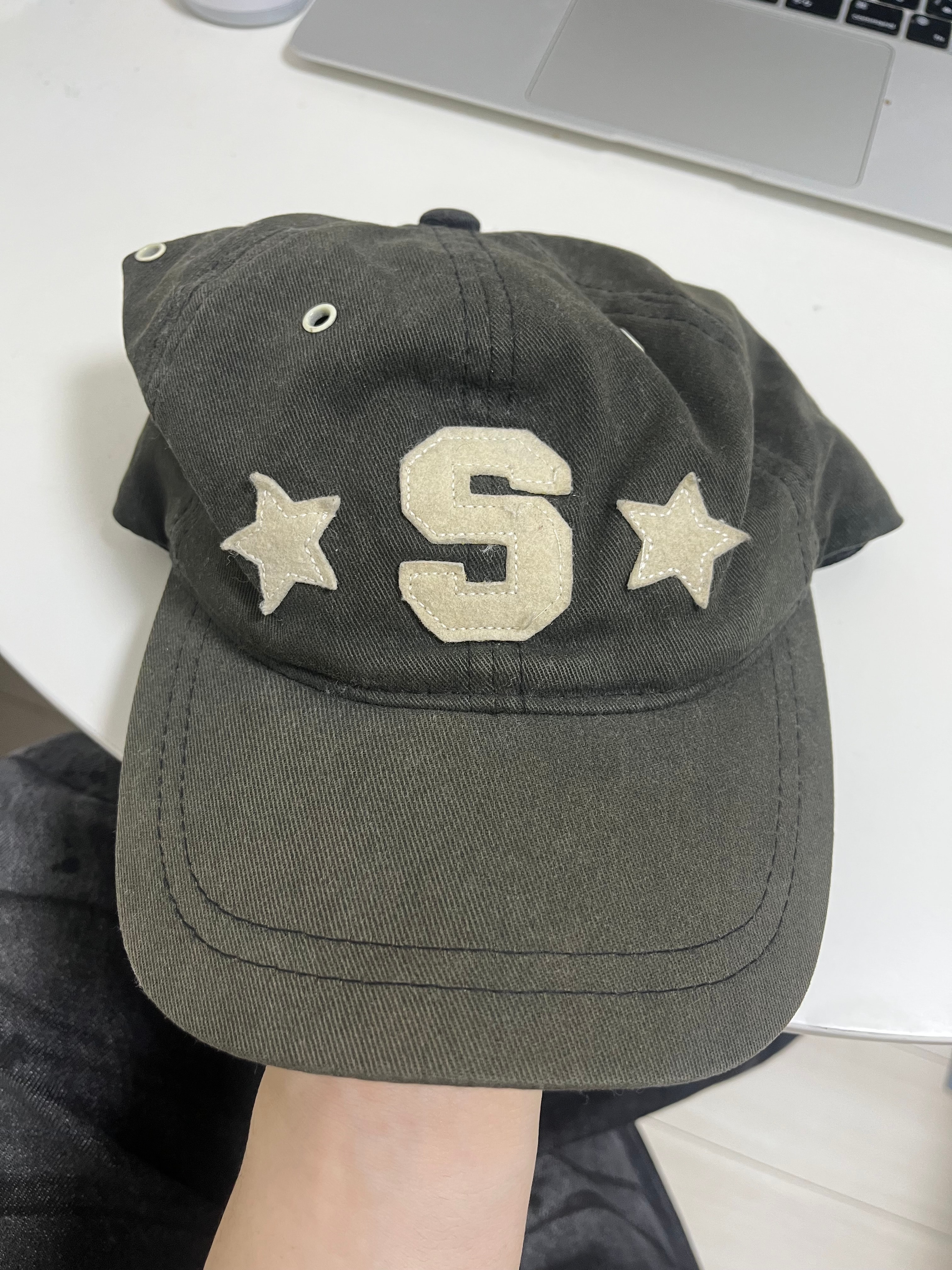 STUSSY 90s オリーブ キャップ S-M