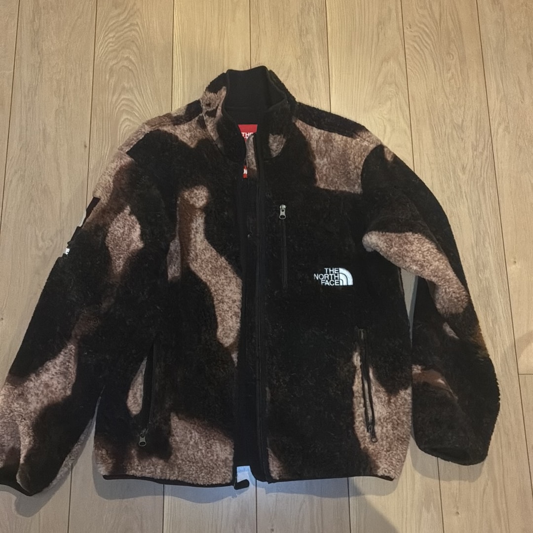 Supreme x The North Face Bleached Denim Print Fleece Jacket "Black"