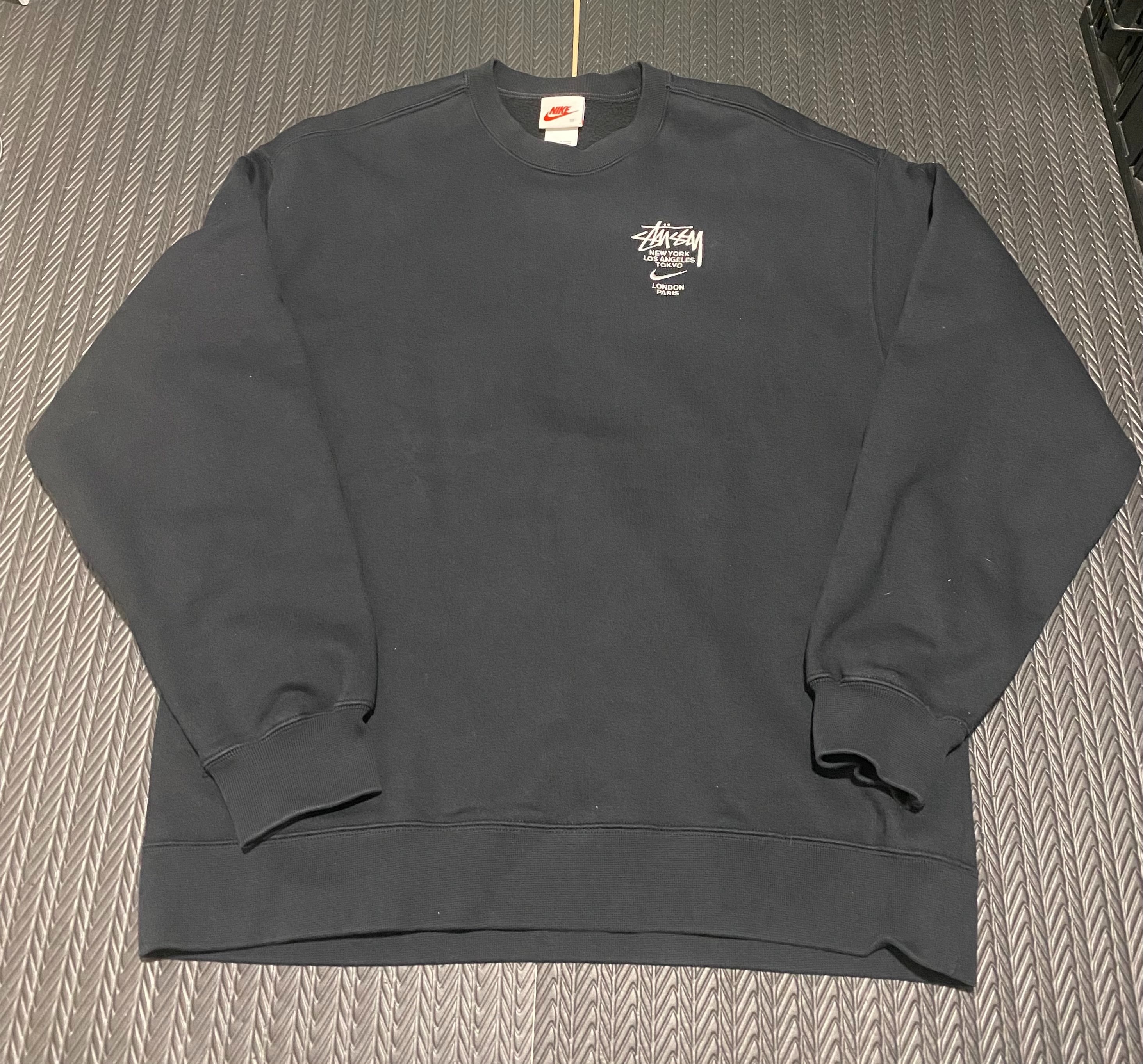 Nike x Stussy International Crewneck Sweatshirt (US Size) "Black" DC4198-010
