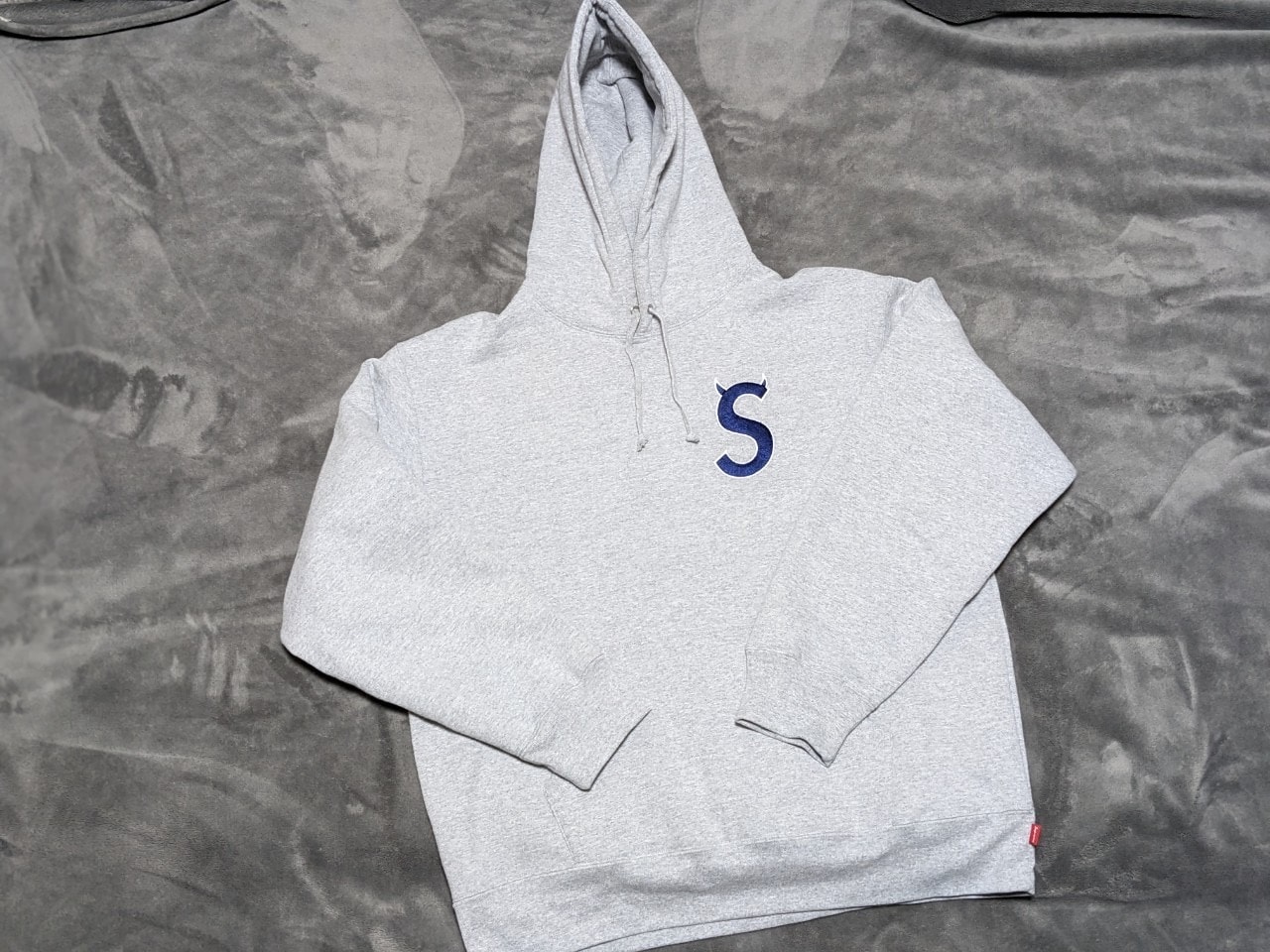 Supreme S Logo Hooded Sweatshirt "Heather Grey" (22FW)