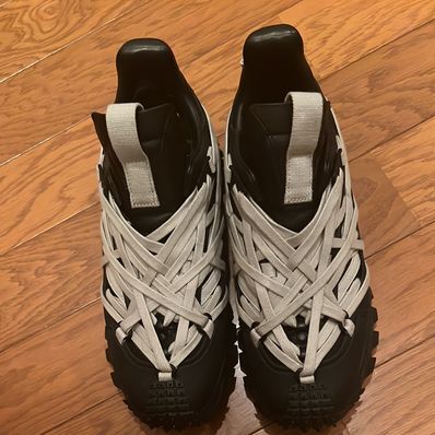 MONCLER x RICK OWENS Trailgrip Megalace "Black"