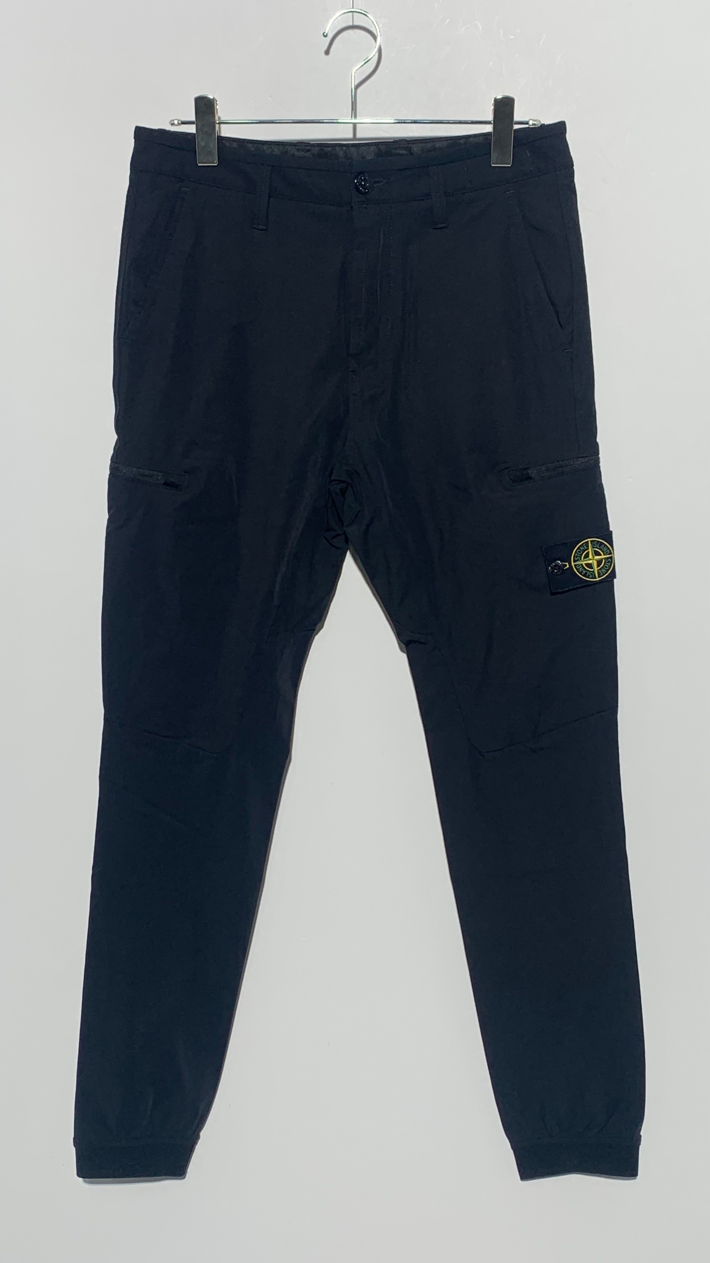 STONE ISLAND TYPE RE-T CARGO PANTS Black