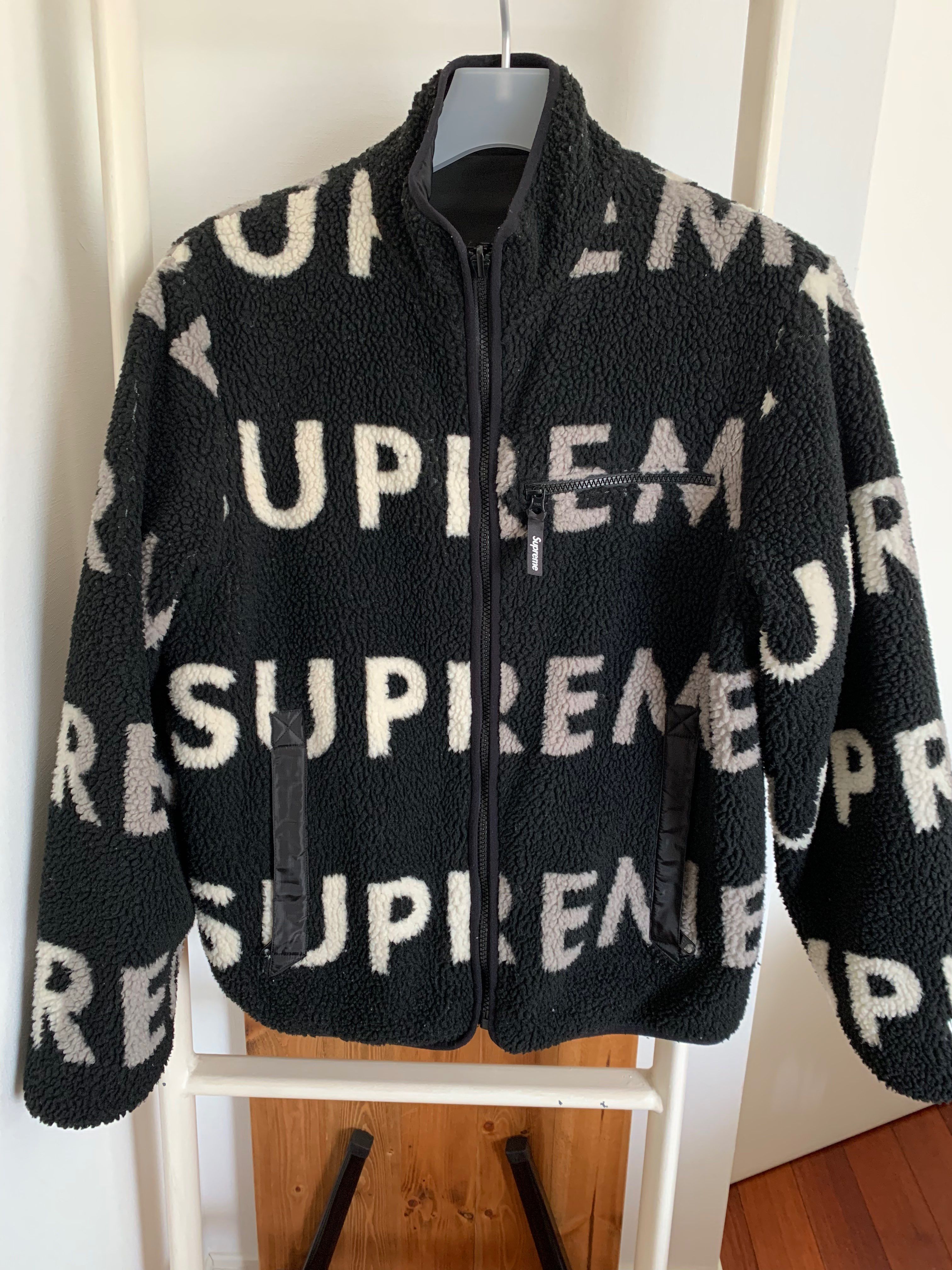 Supreme Reversible Logo Fleece Jacket 