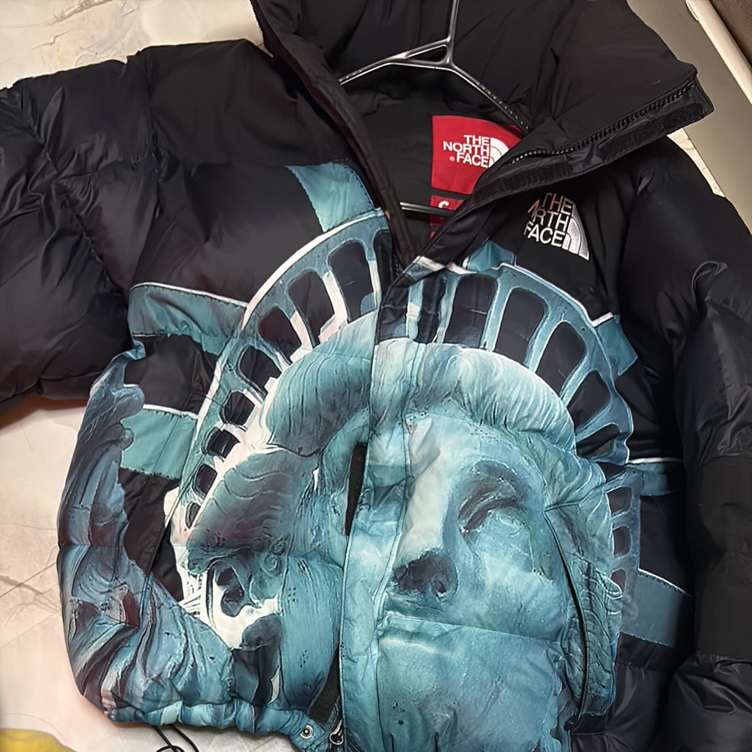 Supreme x The North Face Statue of Liberty Baltoro Jacket "Black"