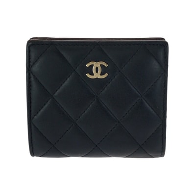 美品 CHANEL シャネル マトラッセ ココマーク ブラック 黒 ゴールド金具 ラムスキン 折財布 コンパクトウォレット 601203 【中古】