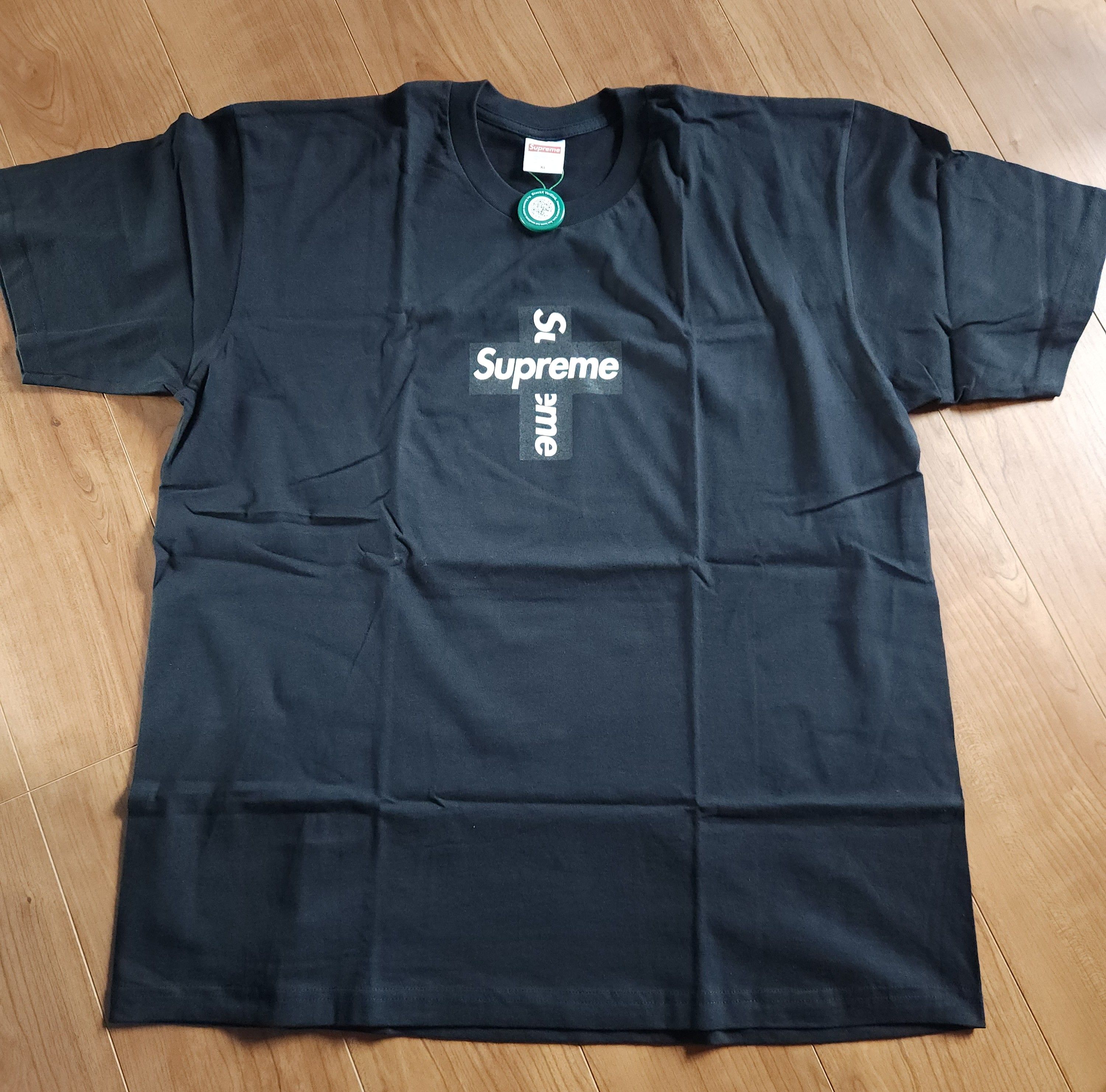 シュプリーム クロス ボックス ロゴ Tシャツ "ブラック"