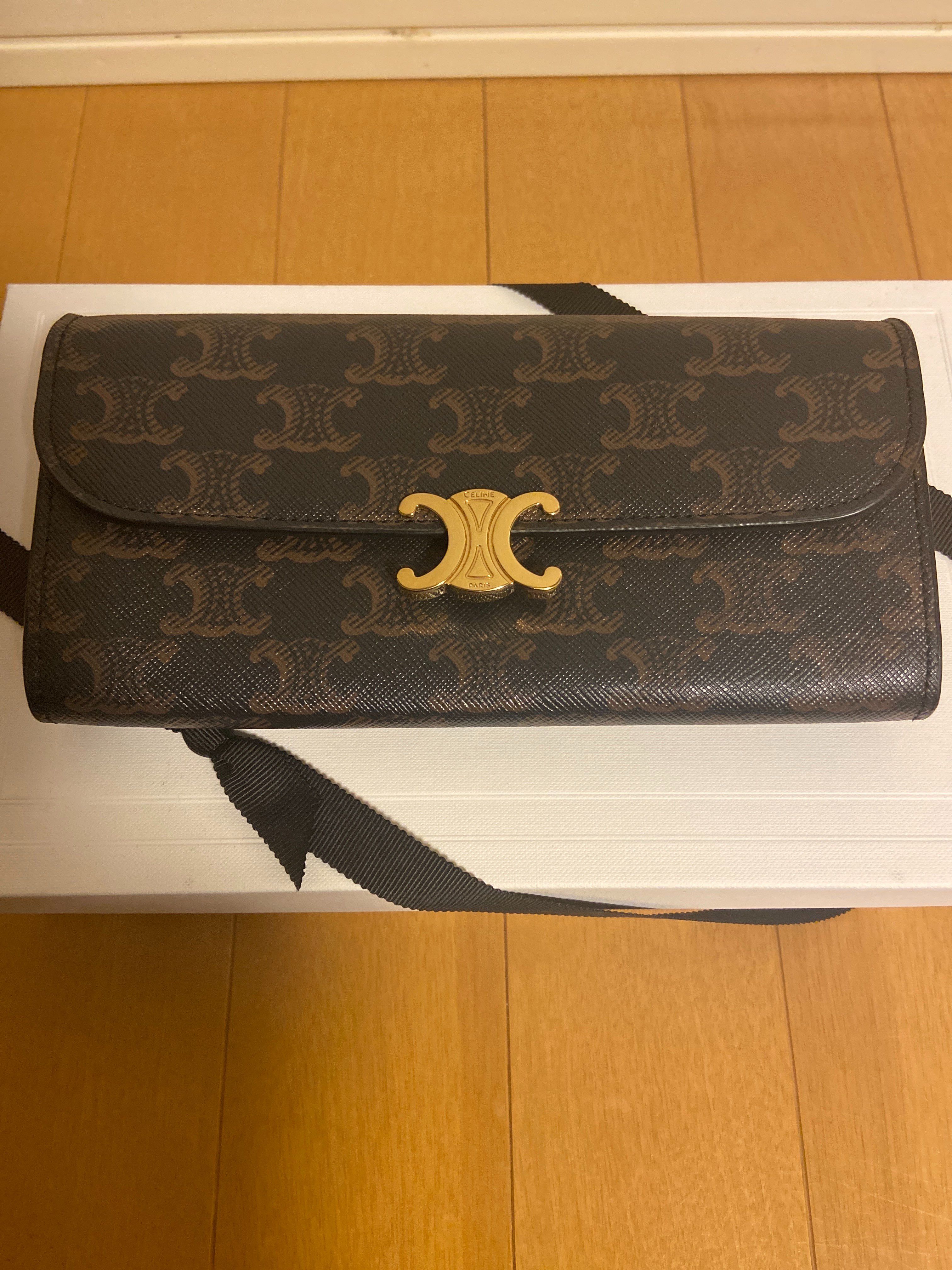 CELINE Large Flap Wallet Triomphe "Tan"